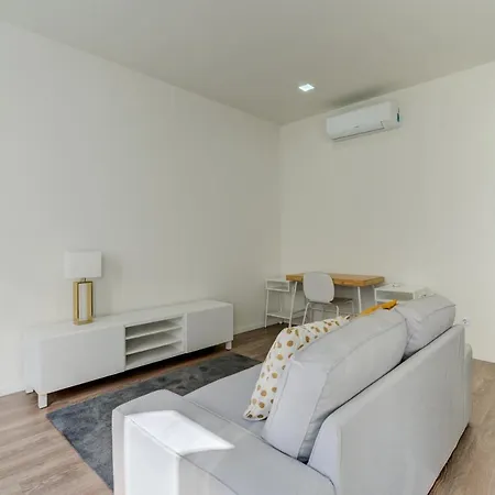 Carmo Flats Historic Center - Collection By Perpetual Relax *