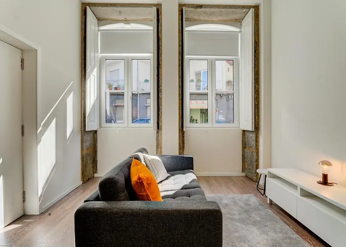 Carmo Flats Historic Center - Collection By Perpetual Relax